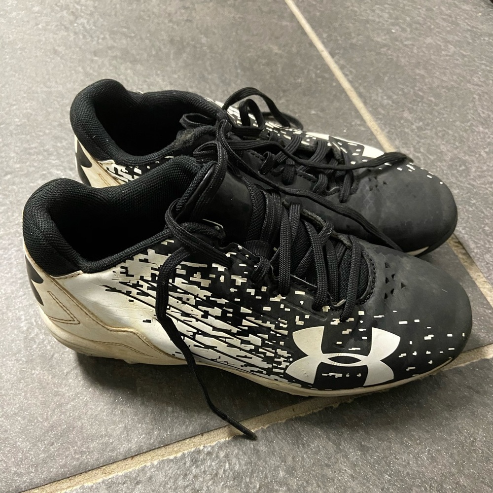 Under Armour Baseball Cleats